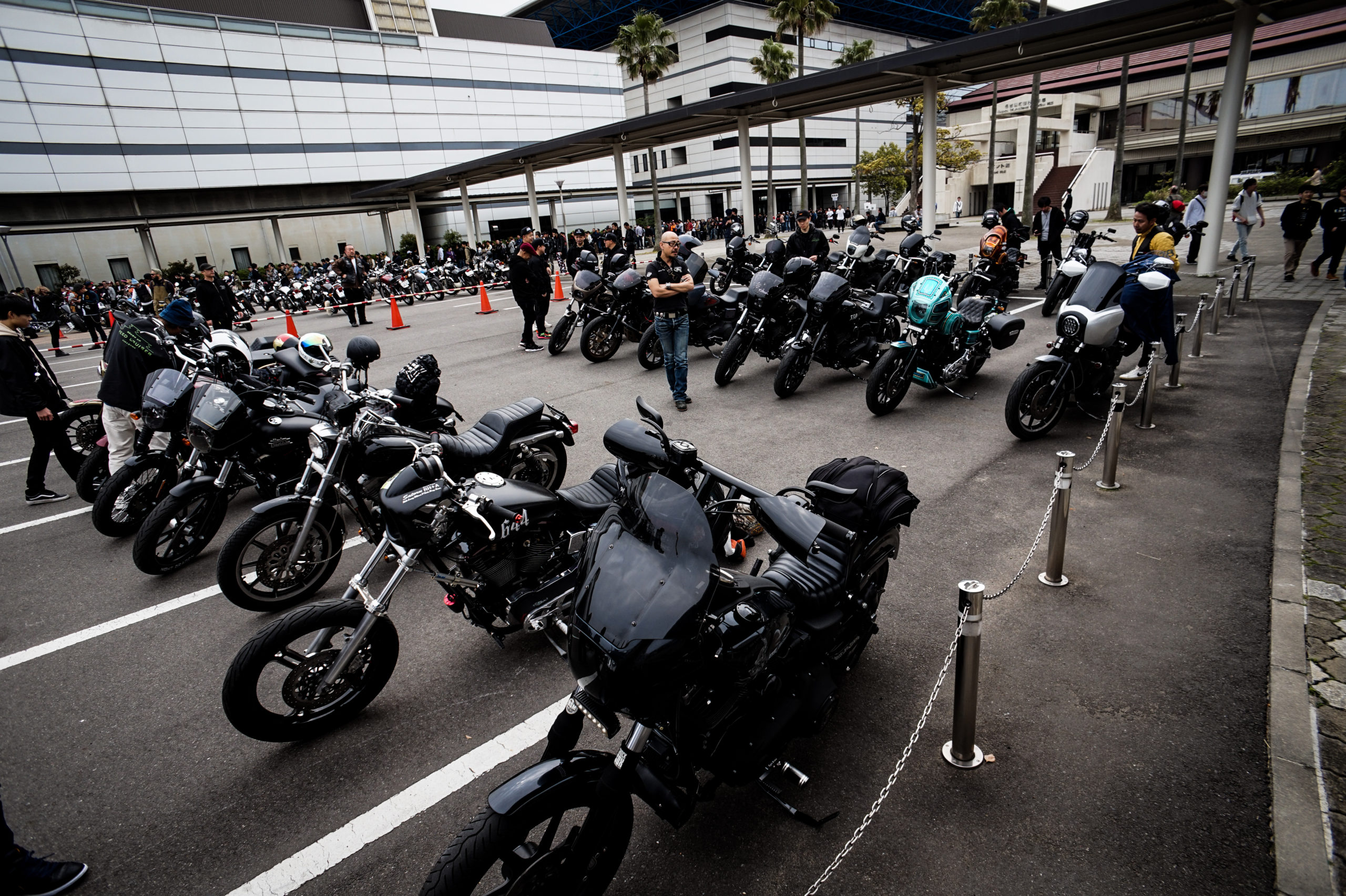 Dyna & FXR Parking Lot @ Joints Custom Bike Show