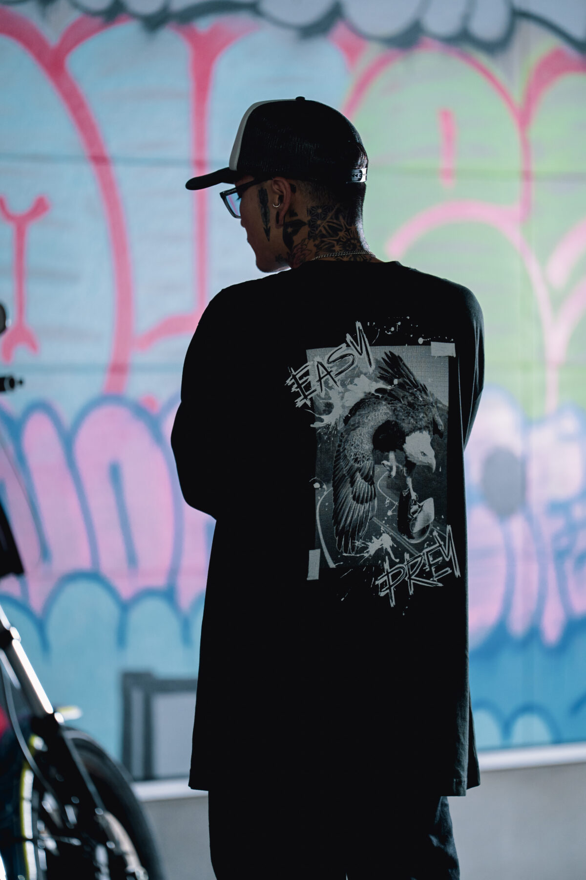 S22W1 L/S TEE "EASY PREY" Crew - 画像 (4)